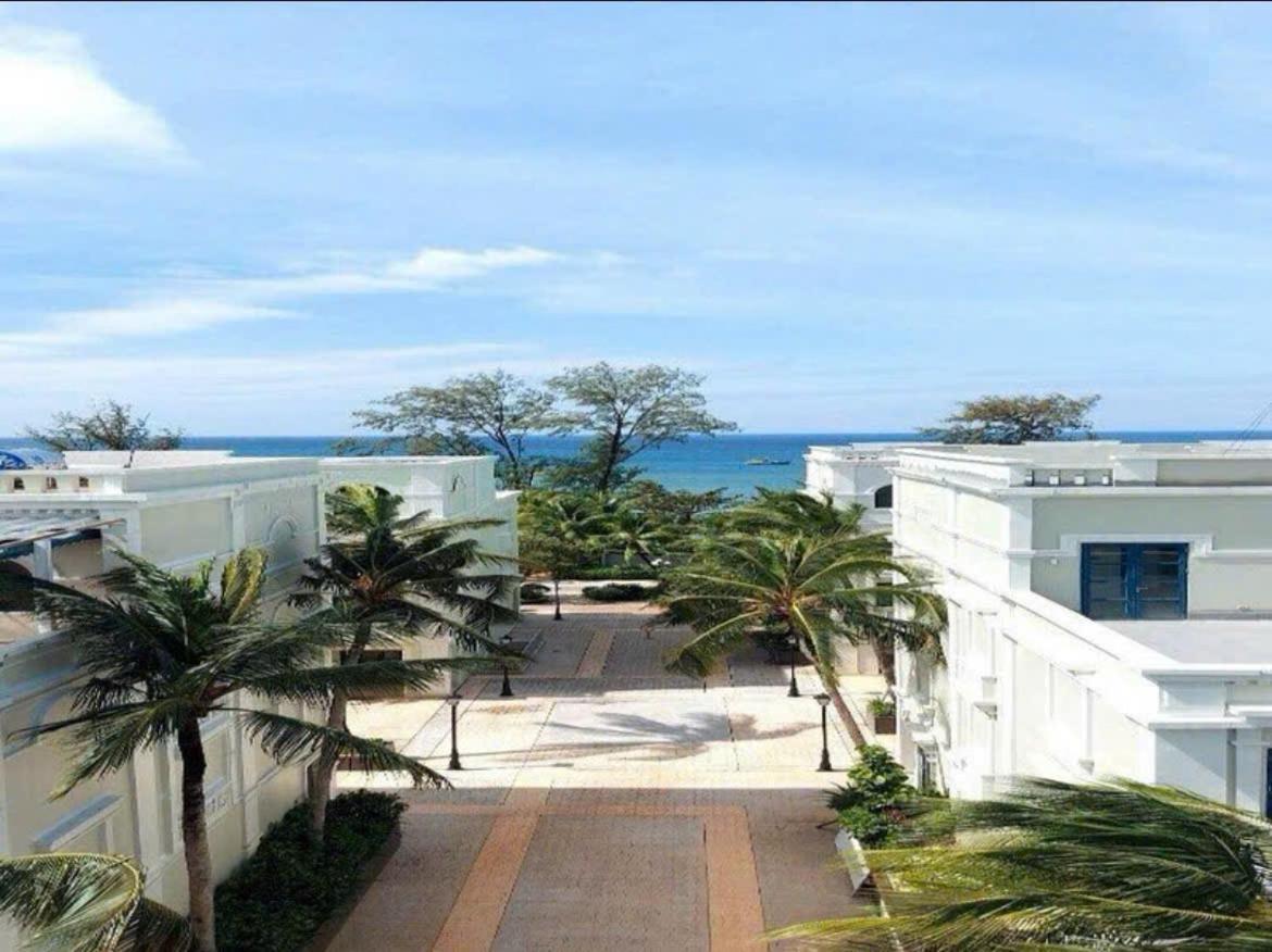 Marina Resort Waterfront Minh Phu Quoc Beach Swimming Pool Εξωτερικό φωτογραφία